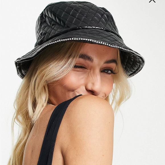 Quilted bucket hat - Picture 4 of 4